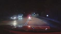 Nebezpečná jízda motorkáře. Zdrogovaný ujížděl policii desítky kilometrů