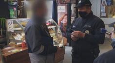 Přibývá těch, kteří se opatření pokoušejí obejít, hlásí policisté