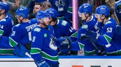 Svejkovský na první výhru v NHL čeká. Vancouver padl po nájezdech