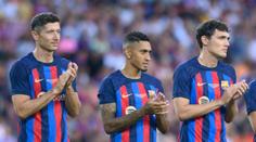 Barcelona na poslední chvíli sehnala sto milionů eur. Lewa a spol. můžou hrát