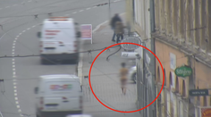 VIDEO: Nahá žena pobíhala po Brně. Mám v hlavě blázna, vysvětlovala