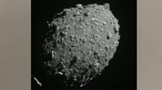 Zásah. Sonda NASA trefila asteroid, aby ho vychýlila z oběžné dráhy