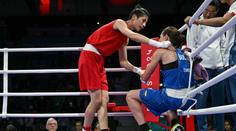 I druhá boxerka s mužskými hormony má jistou medaili. Obě čeká boj o finále