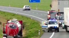 Zase stejná cisterna! Srazila auto v protisměru. Byl to stejný řidič?!