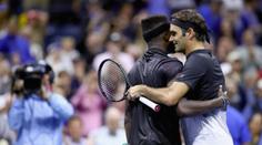 Federer se na postup překvapivě nadřel. Trápil ho 70. hráč světa!