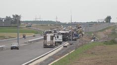 Dostavba dálnice D4 finišuje, hotová má být ještě před vánočními svátky