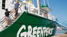 Aktivisté Greenpeace obsadili věž dolu Frenštát