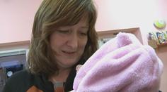Kojenecké ústavy končí. Pěstounů je ale zoufale málo, říká šéfka sdružení