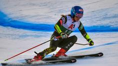 Zničená Ledecká si vzala den volna. Super-G v Bansku vyhrála Shiffrinová