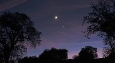Čeká nás nebeské divadlo! Jupiter a Venuše se přiblíží k Měsíci