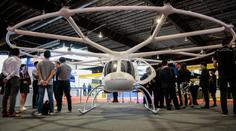 Známá hvězda představila první aerotaxi, provoz má začít příští rok!