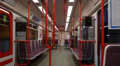 Už můžete surfovat i v metru! Část trasy C pokryla mobilní data