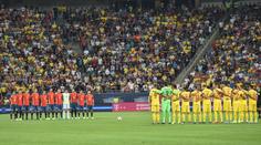 Neuvěřitelné! Fanoušci bučeli při minutě ticha za mrtvou dceru trenéra