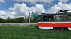Na tramvaj u D1 se vrhli sprejeři, čistá nevydržela ani půl dne!