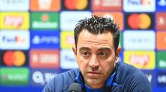 Nečekaný zvrat? Xavi prý z Barcelony letos v létě neodejde