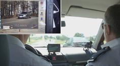 Ze silnice si udělal závodní dráhu. Povolený limit překročil o 120 km/h!
