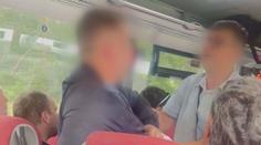 VIDEO: Teror v autobuse do Prahy. Revizor si vzal cestující jako rukojmí