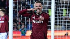 Spartu dotlačili k výhře nad Pardubicemi i fotbalisté, virální video obletělo internet