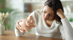 Být single se nejvíc vyplatí na Ústecku. V Praze ale nezadaní finančně trpí