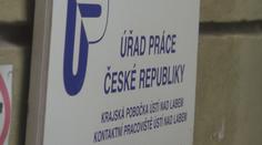 Krize dopadla na ženy. Bez práce jich je někde výrazně víc než mužů