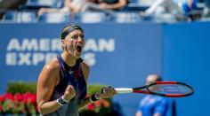 Kvitová vyřadila wimbledonskou vítězku! Už je ve čtvrtfinále