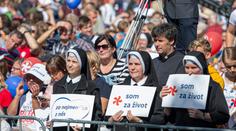Zákaz potratů, manželství je jen pro muže a ženu! Slováci vyšli na protest