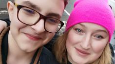 Táda (14) našel na Nový rok svou mámu oběšenou. Pro rodinu je to tvrdá rána