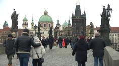 Karlův most zabodoval v světovém žebříčku. Přitáhne 12 milionů lidí ročně