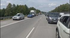 Dálnici D1 zablokovala nehoda. Rodina se třemi dětmi skončila v nemocnici