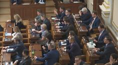 Vládní koalice slíbila opozici funkce ve výborech. Všechny kandidáty však odmítá