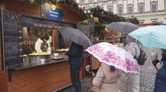 Brno jako první otevřelo vánoční trhy. Za oběd zaplatíte i přes 500 korun