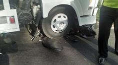 Martin s Irenou cestovali na motorce po Bali. Srazil je náklaďák