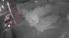 Vandal v Českých Budějovicích poškrábal 30 aut. Škody přesahují statisíce