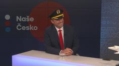 Létejte letos. Od příštího roku letenky dramaticky zdraží, říká pilot Hecl