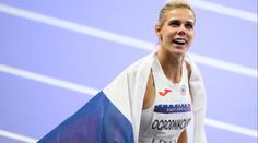 Ogrodníková uhranula fanoušky fotkami v plavkách. Ty břišáky, žasnou