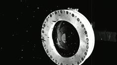 NASA řeší problém, sonda ztrácí vzácné vzorky z planetky Bennu