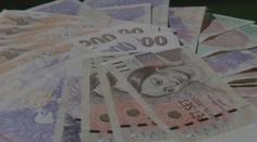 Na daních Češi letos zatím zaplatili meziročně téměř o devět procent víc