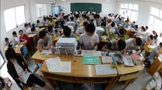 Čínští studenti začali skládat přijímačky na univerzity. Zkuste si otázky i vy