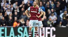 West Ham ztratil dvougólové vedení v posledních minutách, Chelsea jen remizovala