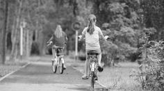 Na školním cyklovýletu zemřela studentka. Nepřežila srážku s autem