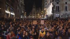 Stovky zraněných a zatčených lidí! Protesty v Barceloně trvají už týden