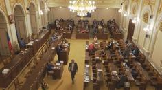 Konsolidační balíček míří do třetího čtení. Poslanci se přeli desítky hodin