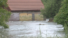 Česko se chystá na povodeň. Zajistěte dům a připravte si zásoby, radí hasiči