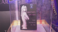 Zpěvačka Britney Spears vydala knihu. Přiznala v ní detaily ze svého života
