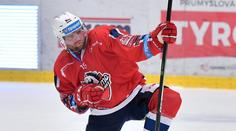 V derby padlo deset gólů: Z výhry se v Hradci radovaly Pardubice!