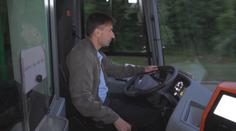 V Česku je nedostatek řidičů autobusů. V Pardubickém kraji to převzali silničáři