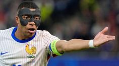 Děsivá Francie. Kazí fotbal, kritizuje ji expert. Řeší se i Mbappého nos
