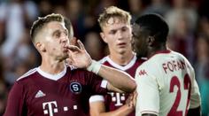 Opora Sparty ukázala krásku v brýlích. Společně zapózovali v Grébovce