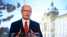 Dva roky Sobotkovy vlády: Jak je hodnotí koalice a jak opozice?