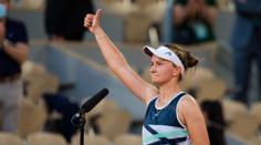 Krejčíková pokračuje ve skvělé formě, zvládla první kolo Wimbledonu